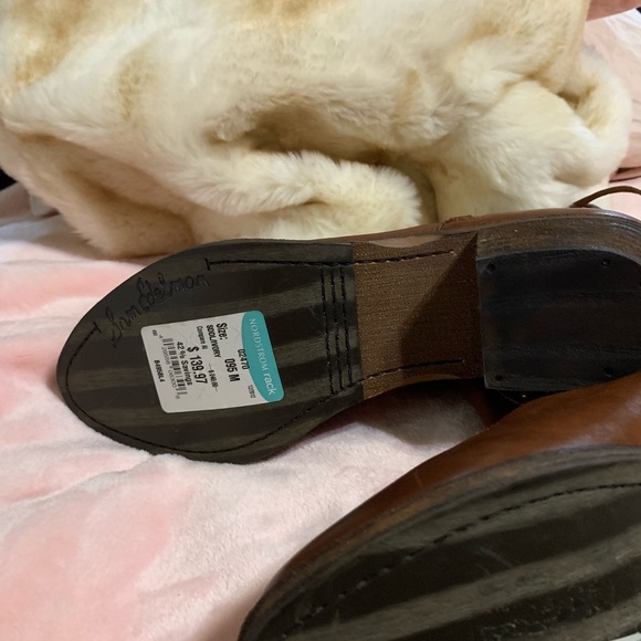 Boots - Picture 5 of 7